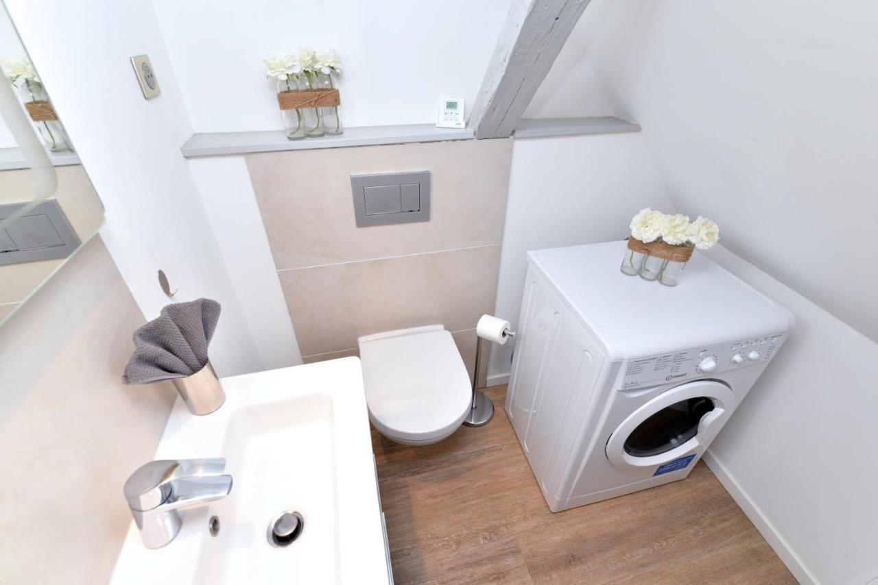 Appartement La Petite Terrasse Sur Les Toits Colmar Bagian luar foto